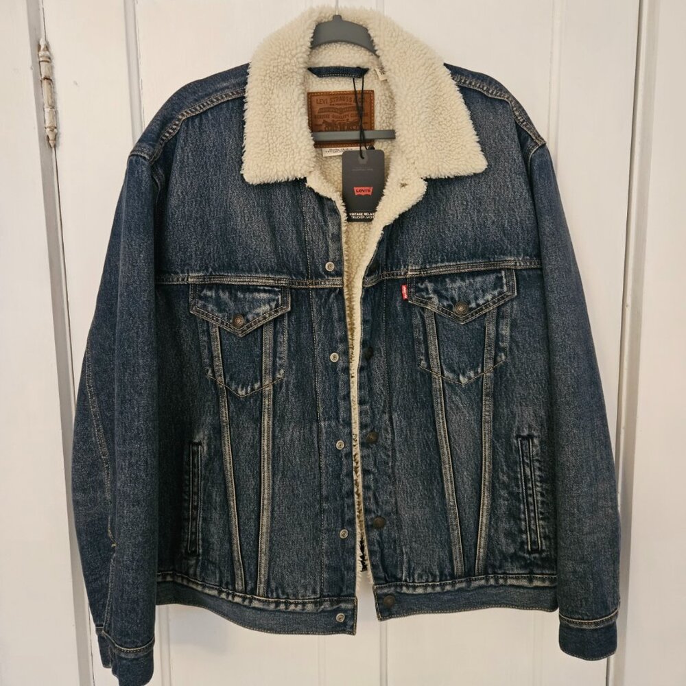 Vintage Fit Sherpa Trucker Jacket - Men's L NWT
